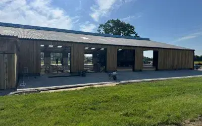 New Barn & Toilet Block Update! 🚧